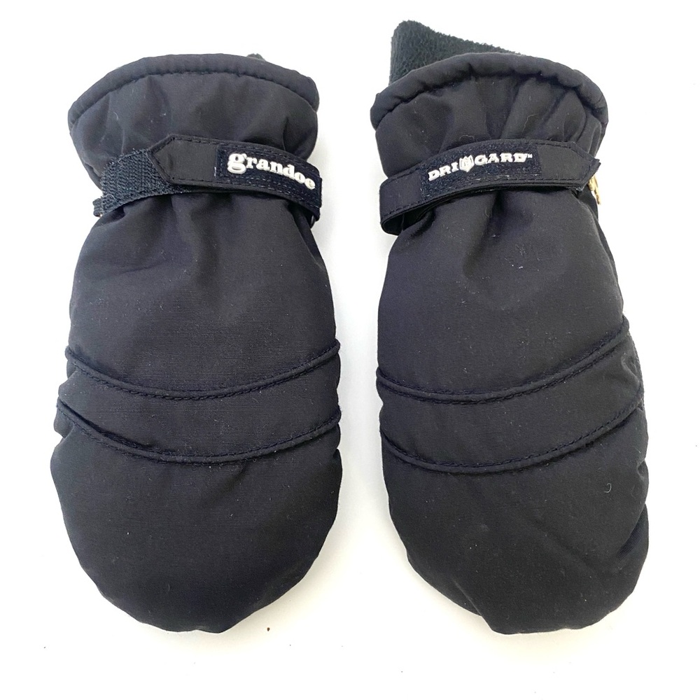 Grandoe Youth Black New Horizon Gauntlet Style Mittens